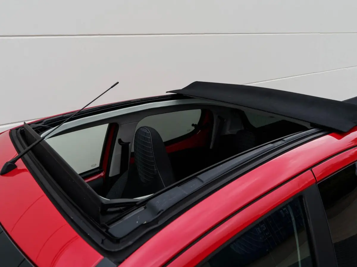 1.0 e-VTi Allure 5drs. TOP! | Open dak | Camera | Slechts 10.541km