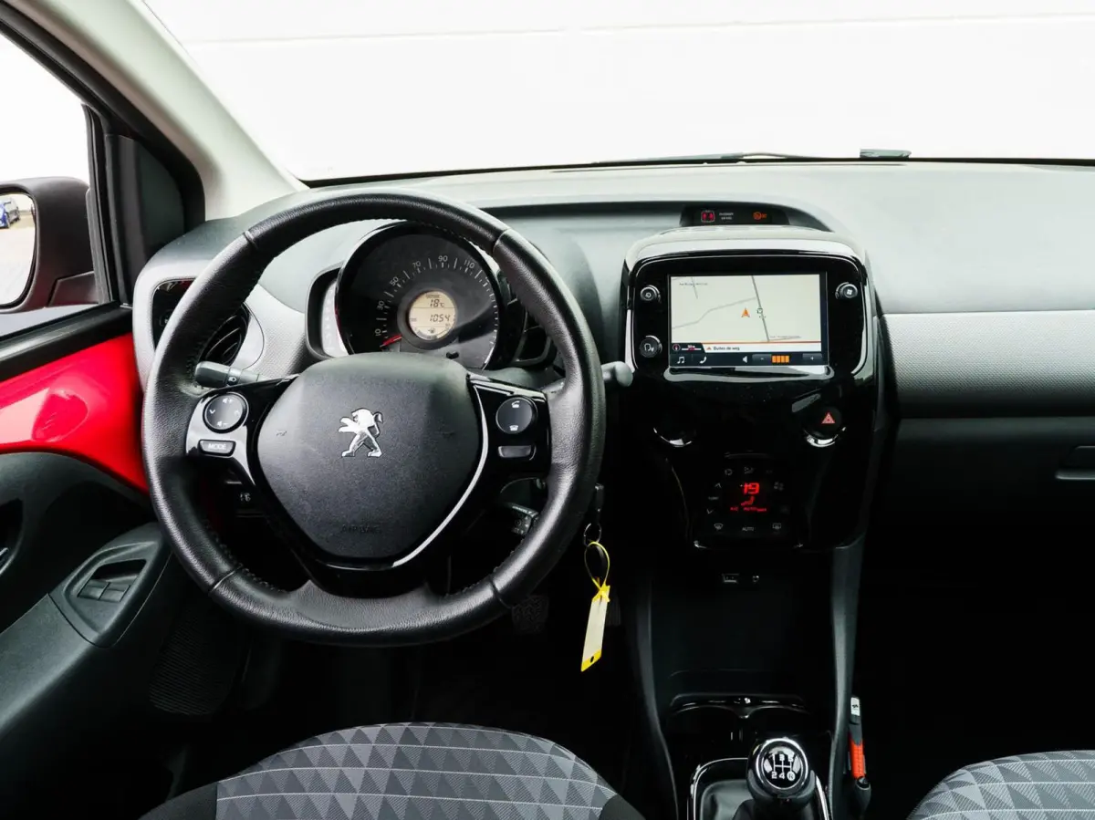 1.0 e-VTi Allure 5drs. TOP! | Open dak | Camera | Slechts 10.541km