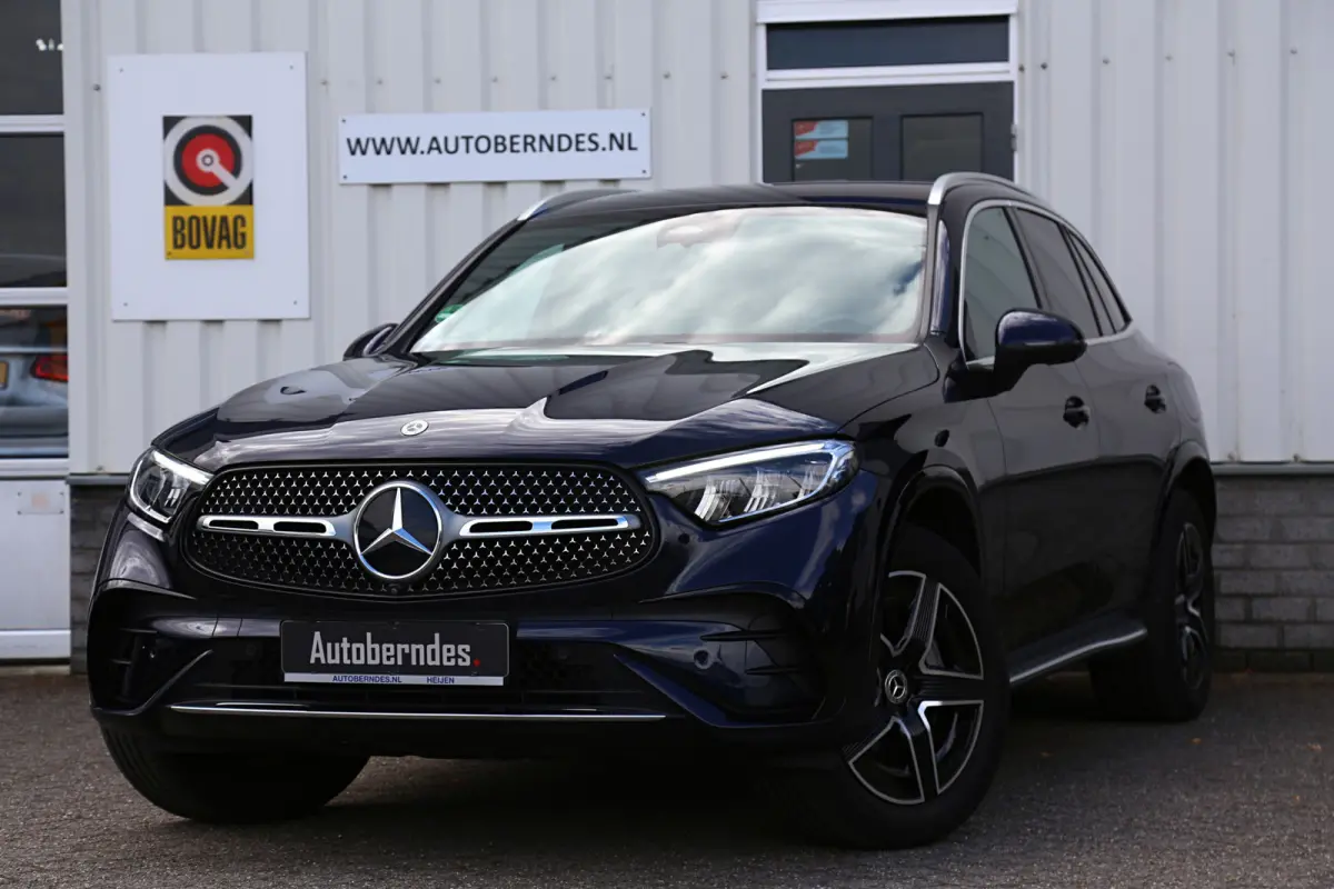 Plug in hybride 4MATIC AMG Line*Perfect MB Onderh.*Luchtvering/Elek. Trekhaak/360/ACC/Burmester/Treeplanken/Bi-Color Leder/HUDLED/DAB/Sfeer/Dodehoek/Apple Carplay-Android/Parkeersens.V+A/19 