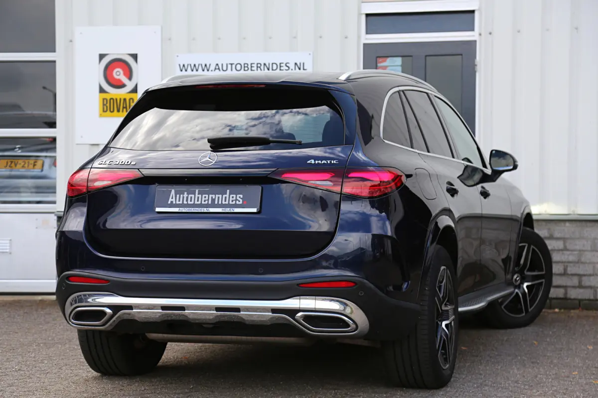 Plug in hybride 4MATIC AMG Line*Perfect MB Onderh.*Luchtvering/Elek. Trekhaak/360/ACC/Burmester/Treeplanken/Bi-Color Leder/HUDLED/DAB/Sfeer/Dodehoek/Apple Carplay-Android/Parkeersens.V+A/19 