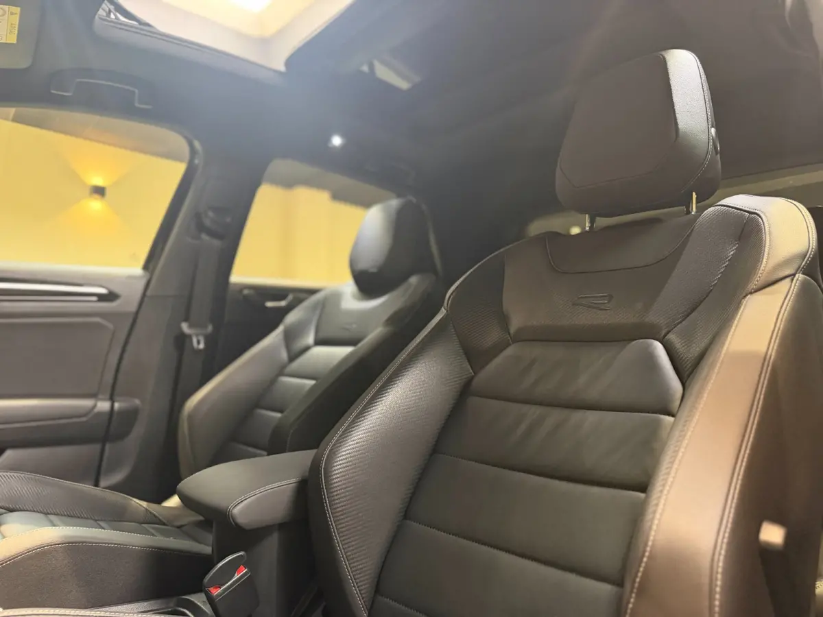 R 2.0 TSI 4Motion Sport 300pk|Pano|Leder|Beats|Keyless|
