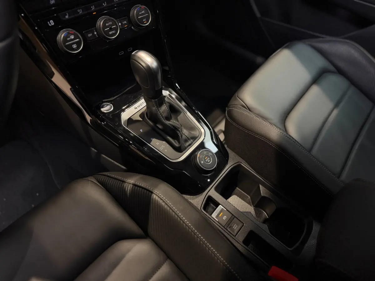 R 2.0 TSI 4Motion Sport 300pk|Pano|Leder|Beats|Keyless|