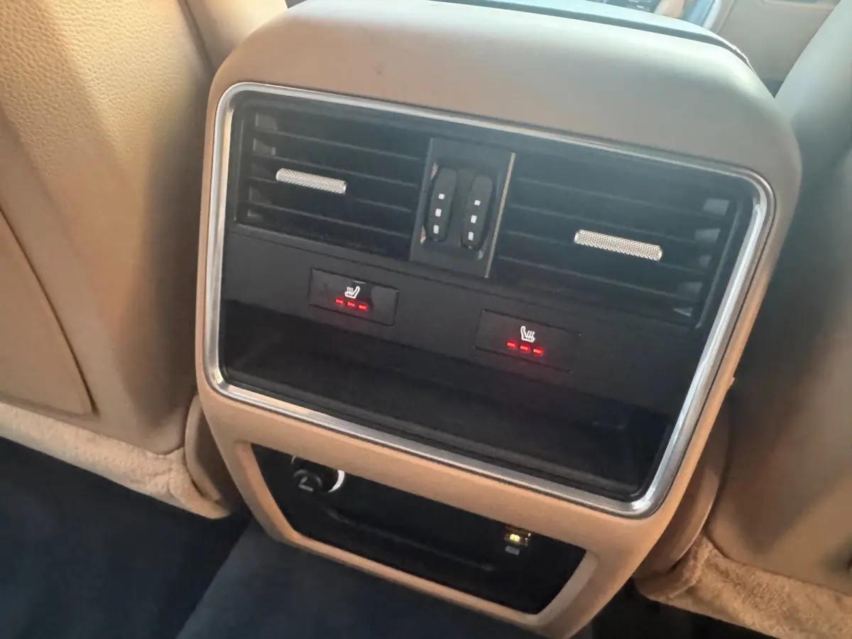 3.0 E-Hybrid 1e Eig! dealer onderhoud! Incl.btw!
