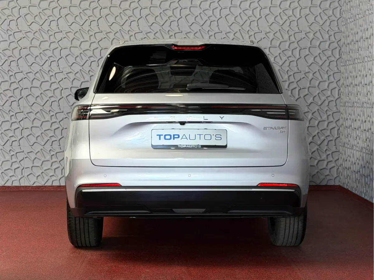 1.5 MAX+ PHEV LONG RANGE BRUIN LEER 29,8 KWH | 136km WLTP | PANORAMADAK | MASSAGE /STOEL/VERW/KOELING Geely Wijchen