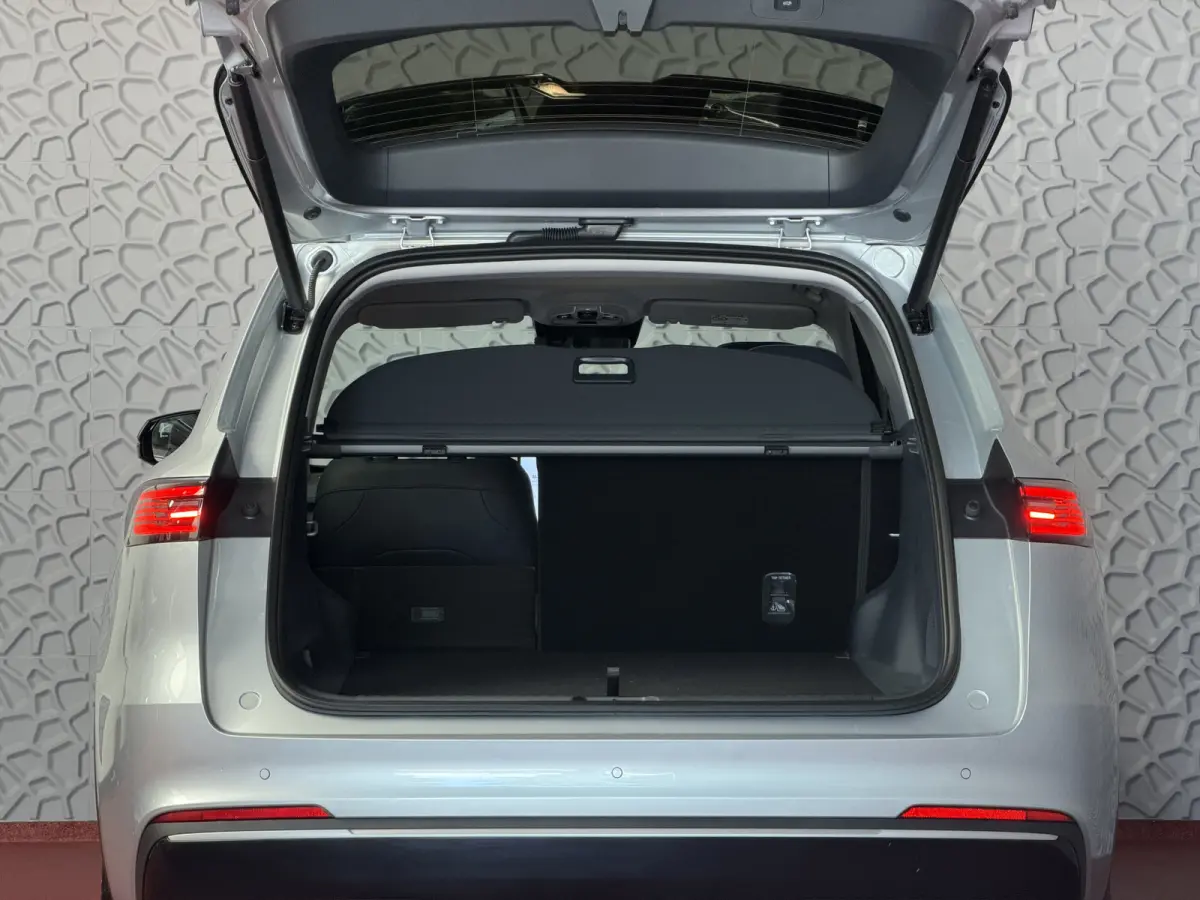 1.5 MAX+ PHEV LONG RANGE BRUIN LEER 29,8 KWH | 136km WLTP | PANORAMADAK | MASSAGE /STOEL/VERW/KOELING Geely Wijchen
