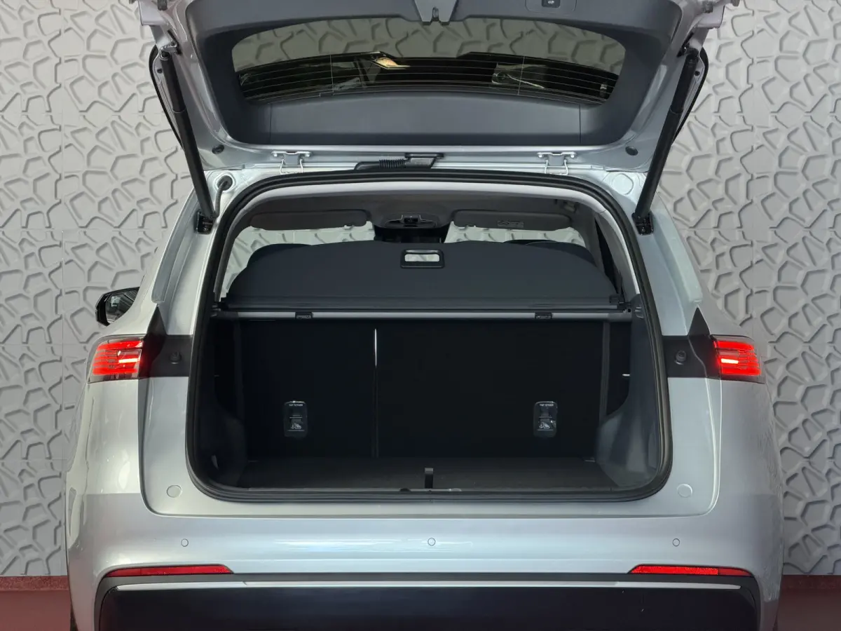 1.5 MAX+ PHEV LONG RANGE BRUIN LEER 29,8 KWH | 136km WLTP | PANORAMADAK | MASSAGE /STOEL/VERW/KOELING Geely Wijchen