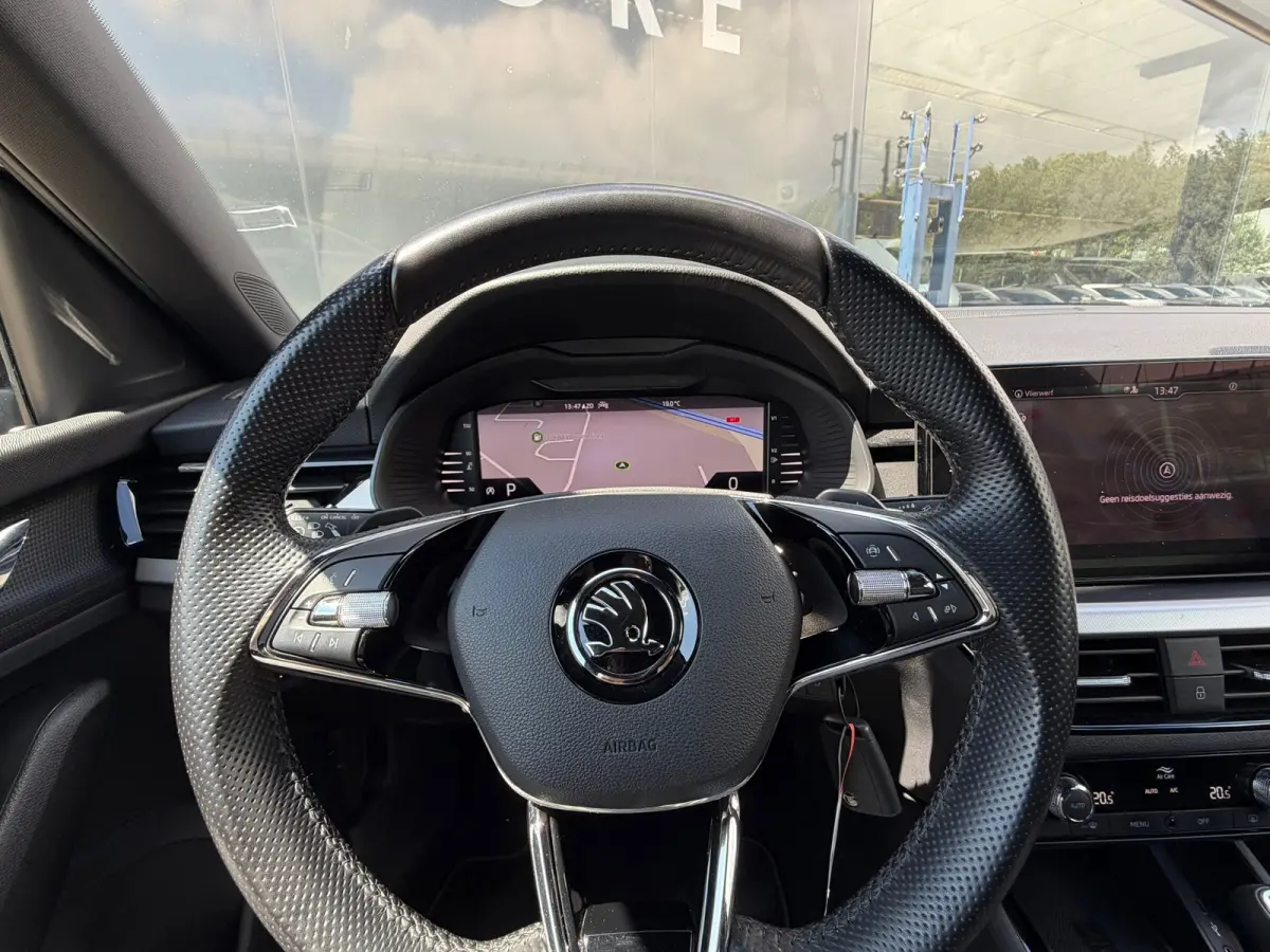 1.0 TSI Sport Business Navigatie/Apple Carplay/Camera