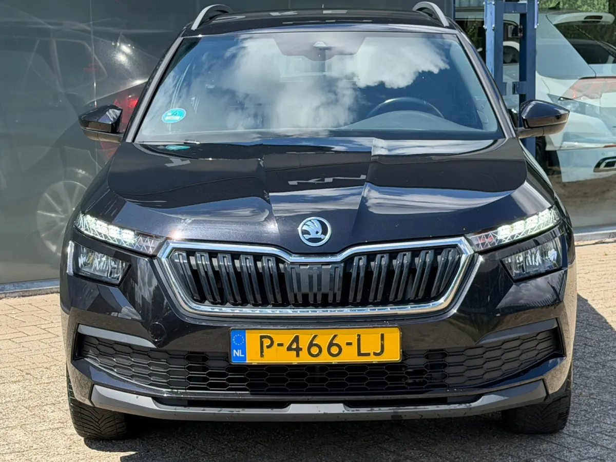 1.0 TSI Sport Business Navigatie/Apple Carplay/Camera