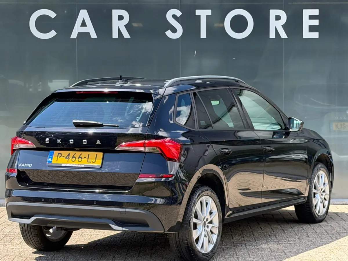 1.0 TSI Sport Business Navigatie/Apple Carplay/Camera