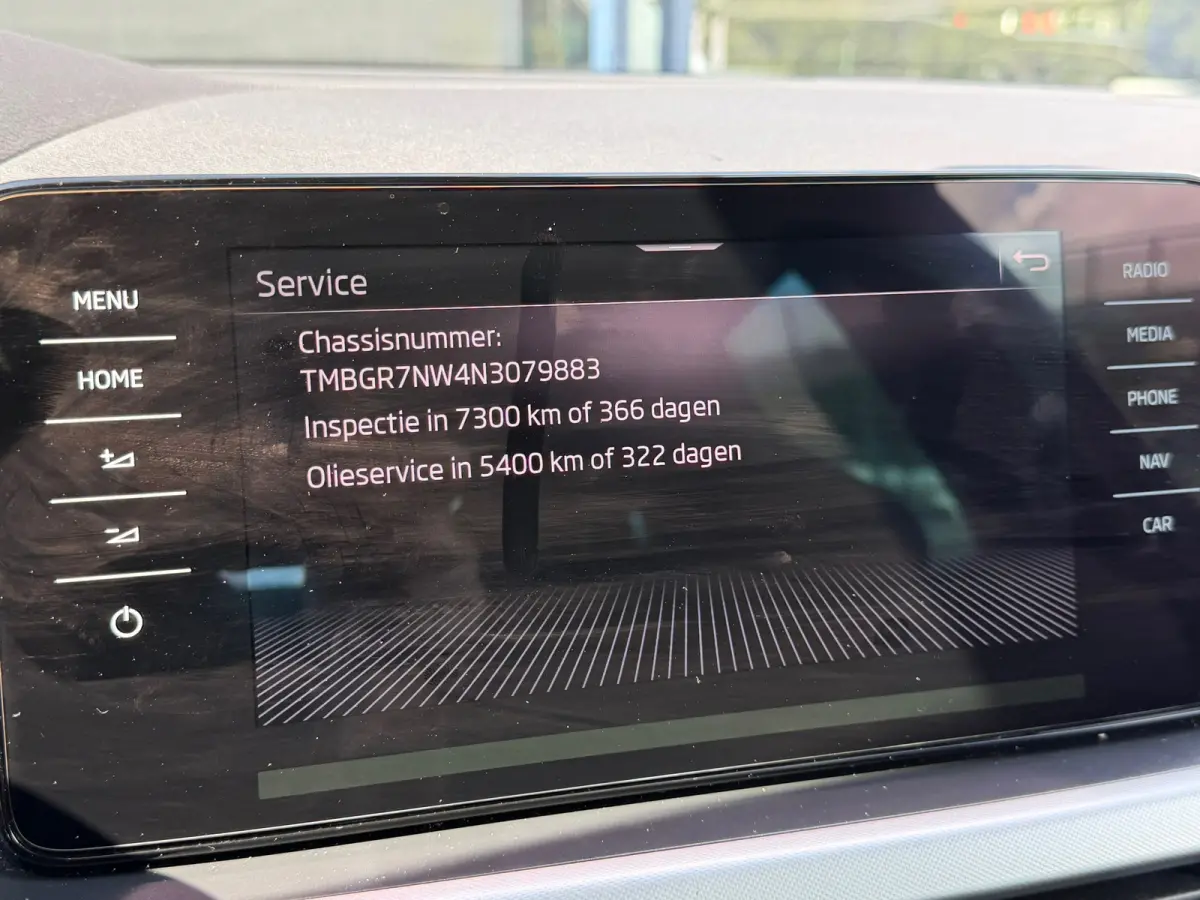 1.0 TSI Sport Business Navigatie/Apple Carplay/Camera