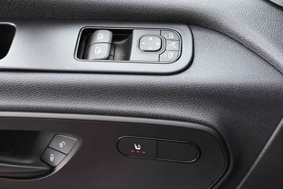 320 L2H2 Select 81kWh Distronic, LED, MBUX Navigatie, Smartphone integratie pakket, Snellader, Etc Windowbags, Winterpakket