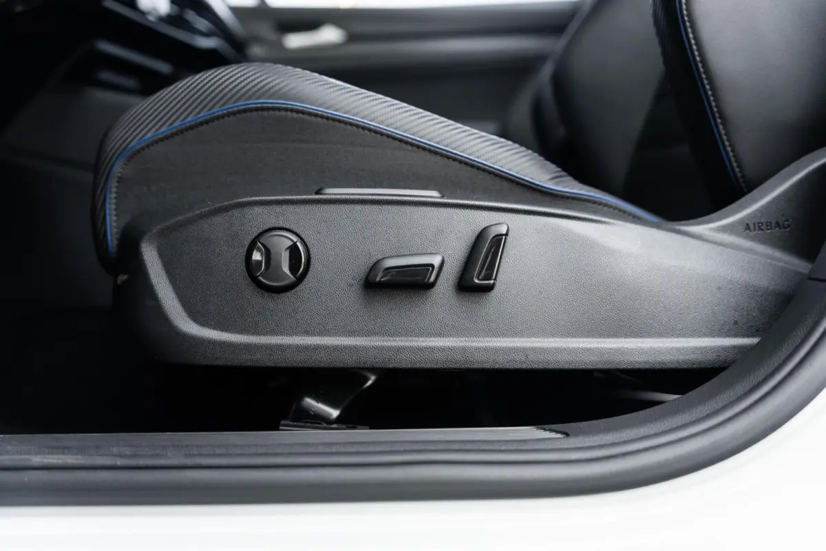 2.0 TSI R 4Motion Performance Akrapovic HK
