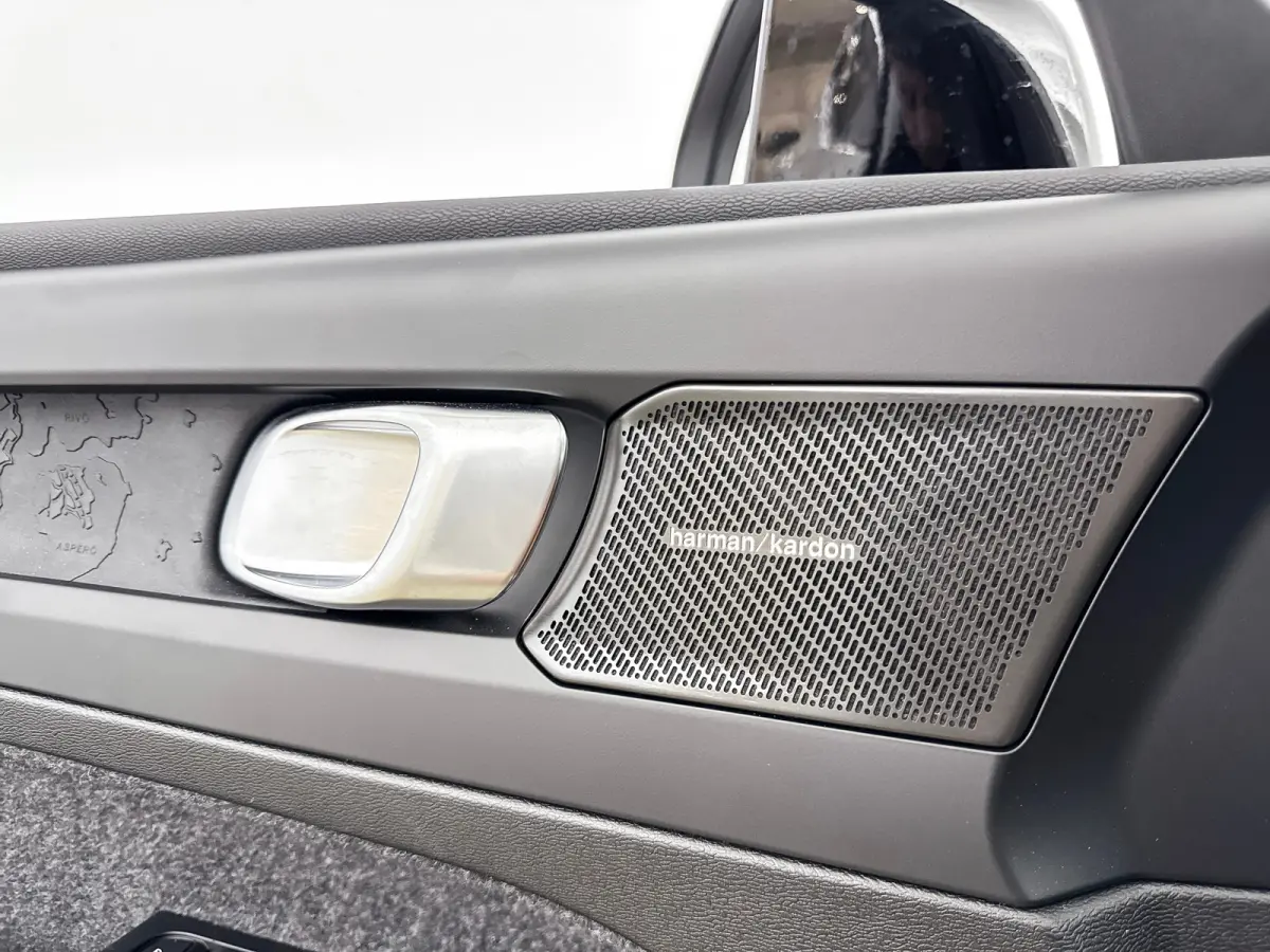 Single Motor Extended Range Core 82 kWh | 19" Allseason | Harman Kardon | 360 Camera | Adaptieve Cruise | BLIS | Stoel/Stuurverwarming | Warmtepomp
