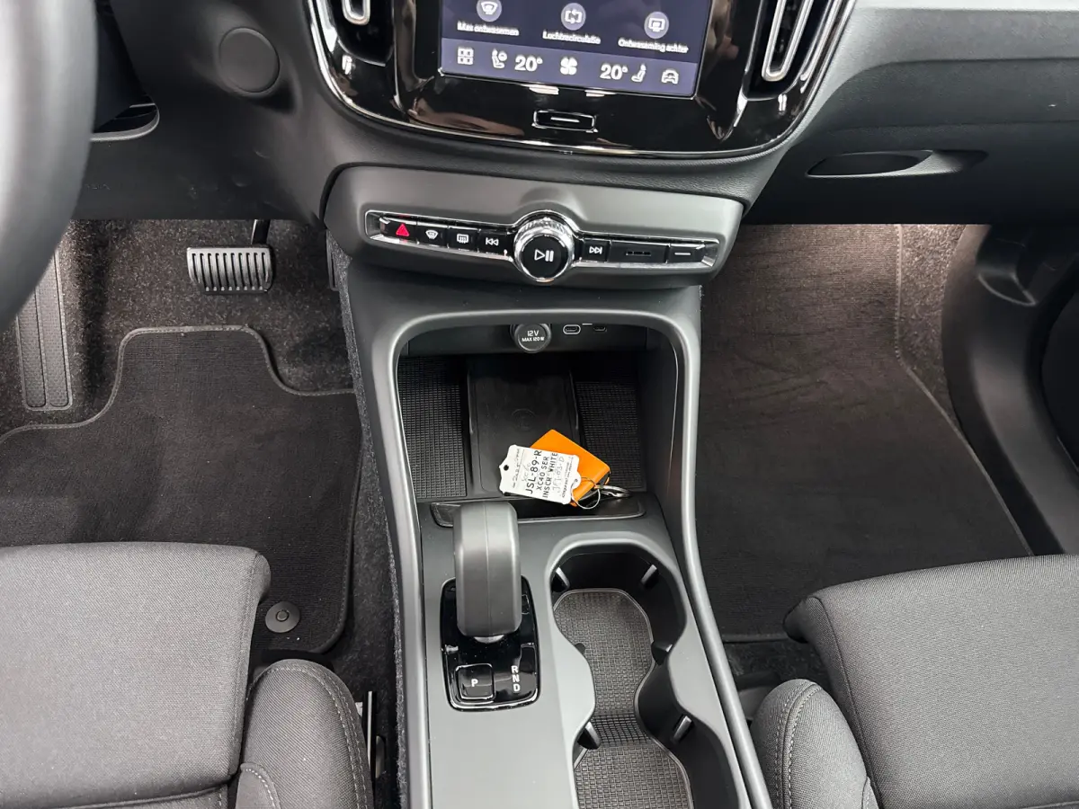 Single Motor Extended Range Core 82 kWh | 19" Allseason | Harman Kardon | 360 Camera | Adaptieve Cruise | BLIS | Stoel/Stuurverwarming | Warmtepomp