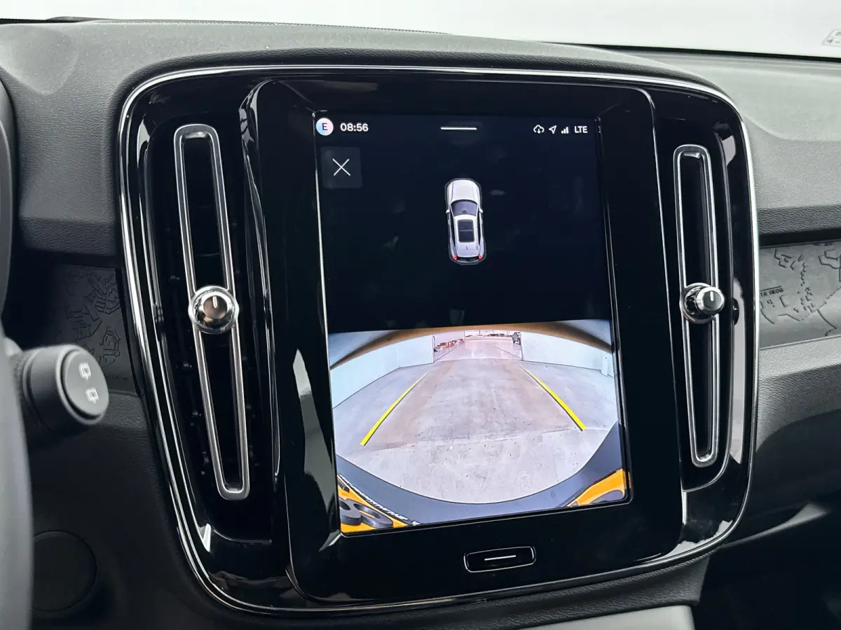 Single Motor Extended Range Core 82 kWh | 19" Allseason | Harman Kardon | 360 Camera | Adaptieve Cruise | BLIS | Stoel/Stuurverwarming | Warmtepomp