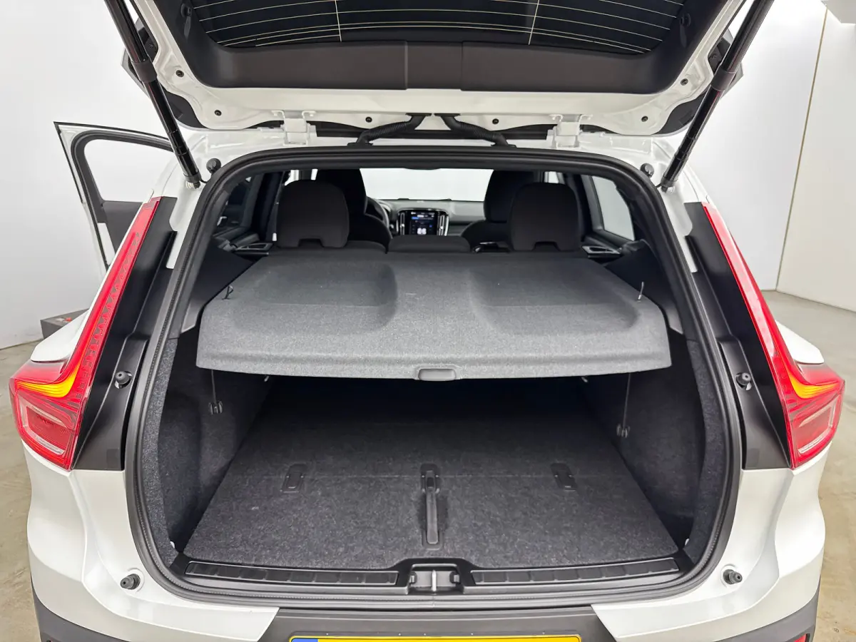 Single Motor Extended Range Core 82 kWh | 19" Allseason | Harman Kardon | 360 Camera | Adaptieve Cruise | BLIS | Stoel/Stuurverwarming | Warmtepomp