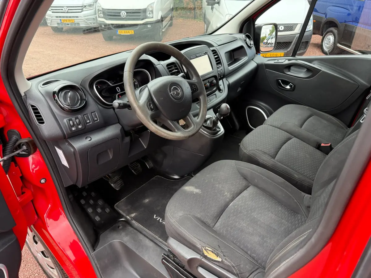 1.6 CDTI L1H1 Cruise Control / Navigatie / Boekjes