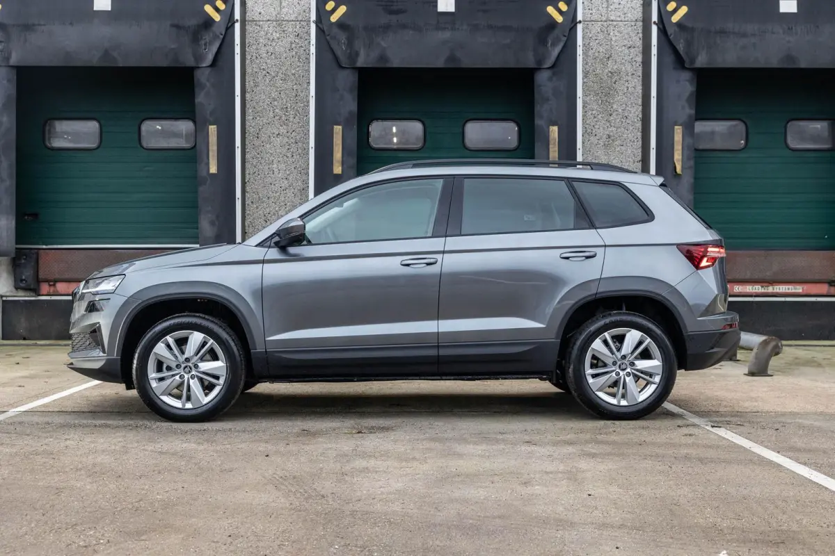 1.0 TSI 115pk Business Edition | Travel Assist Pakket | Navigatie Pakket | Achteruitrijcamera
