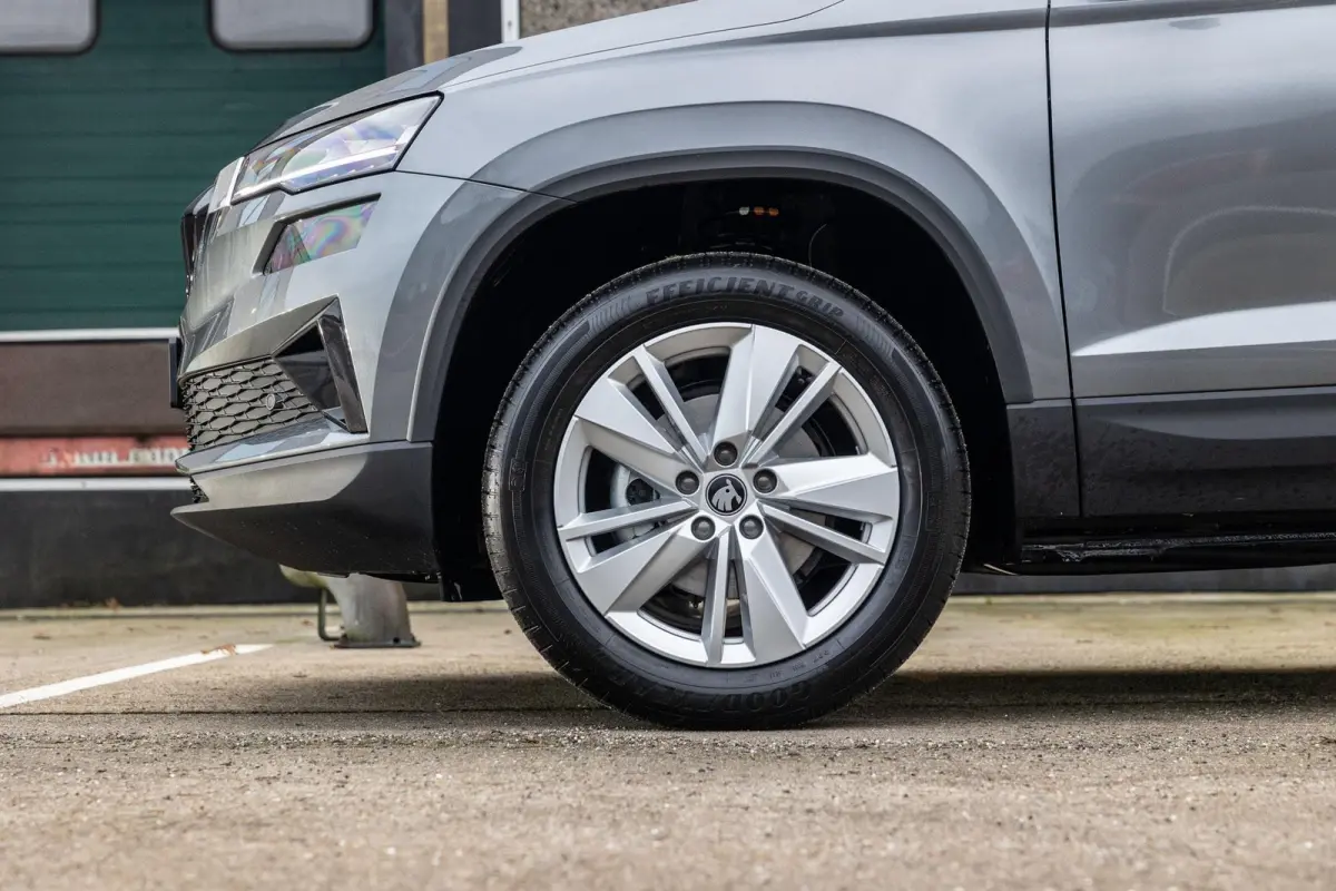1.0 TSI 115pk Business Edition | Travel Assist Pakket | Navigatie Pakket | Achteruitrijcamera