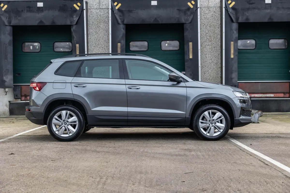 1.0 TSI 115pk Business Edition | Travel Assist Pakket | Navigatie Pakket | Achteruitrijcamera