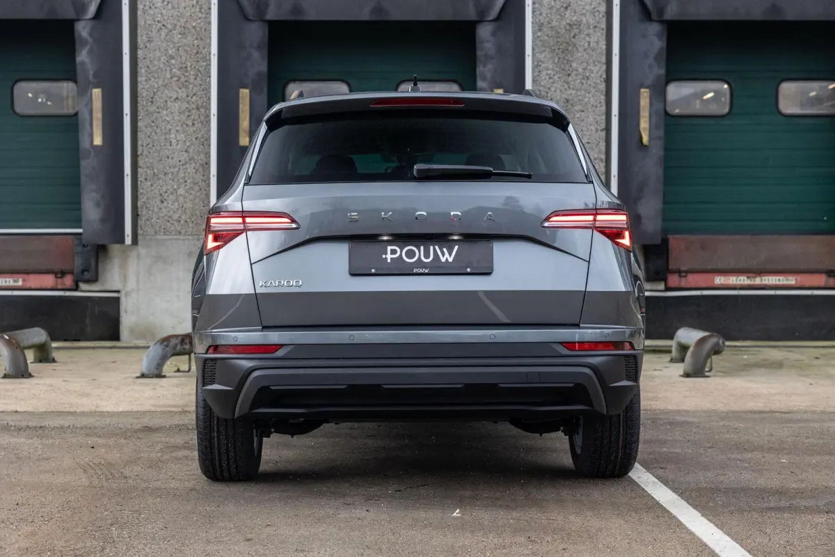 1.0 TSI 115pk Business Edition | Travel Assist Pakket | Navigatie Pakket | Achteruitrijcamera