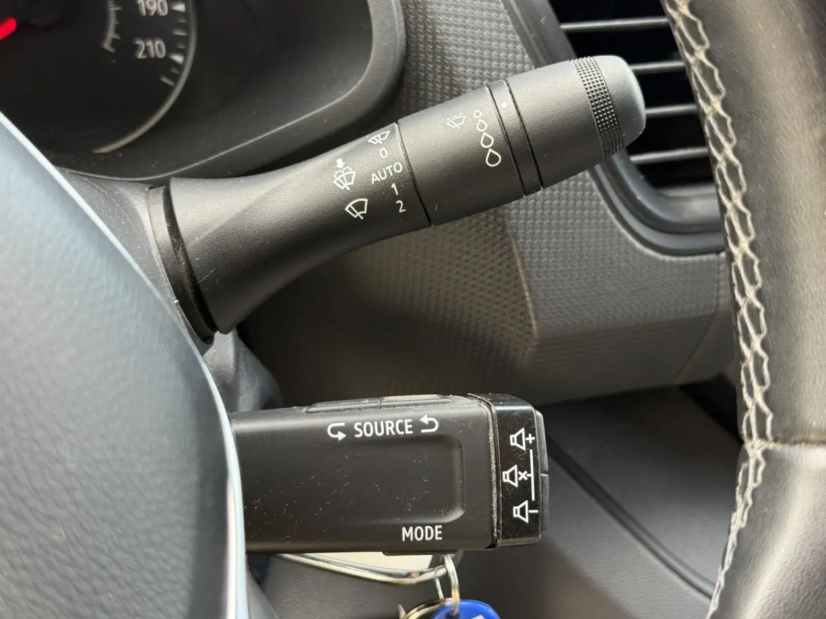 2.0 dCi 130 T30 L2H1 Work Edition | NL-auto | 1e Eig | LED | Navi | Carplay | PDC