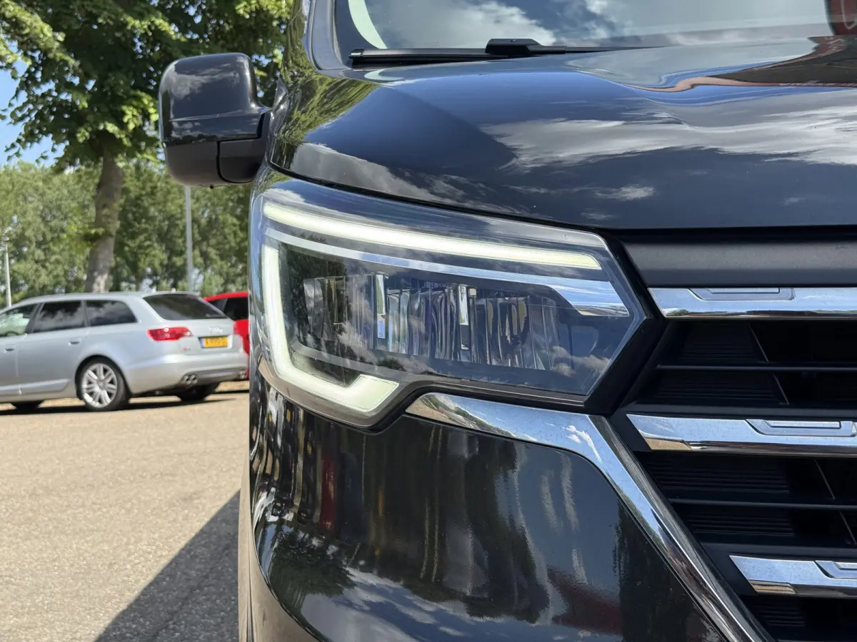 2.0 dCi 130 T30 L2H1 Work Edition | NL-auto | 1e Eig | LED | Navi | Carplay | PDC