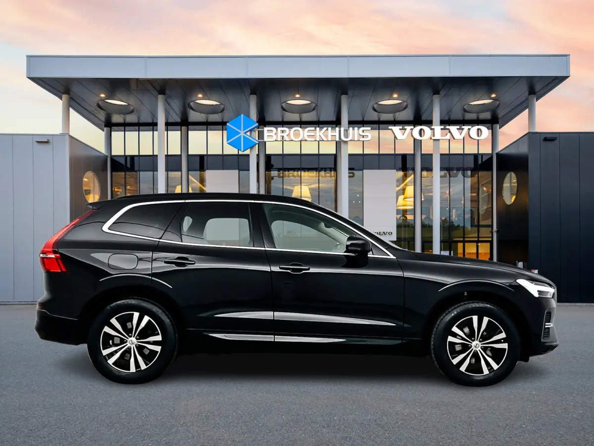 B5 Momentum Business | 18" | Leder | Stoel/Stuur/Achterbankverwarming | Elektr. verst. Stoelen | Parkeercamera | Adaptieve Cruise