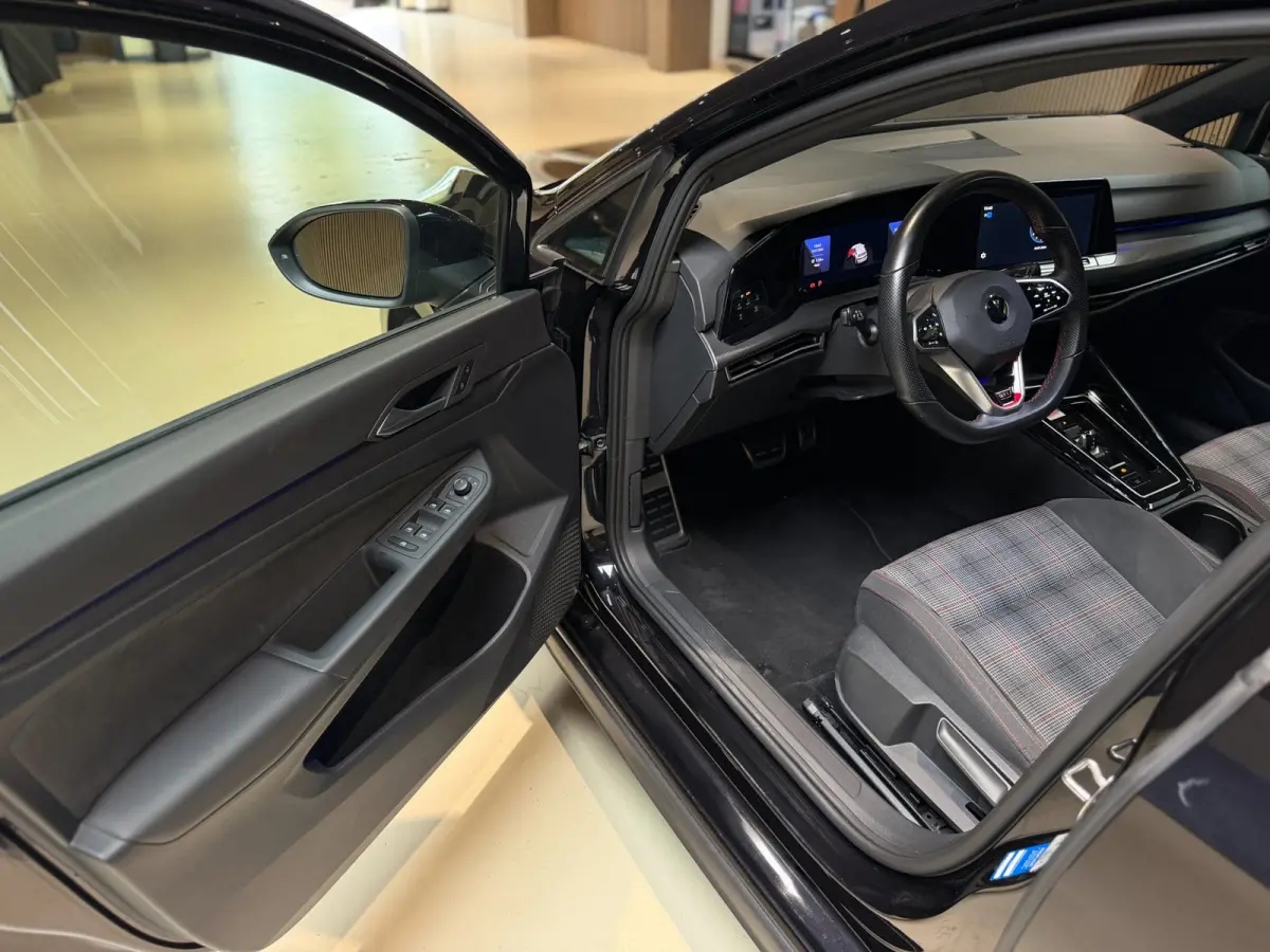 2.0 TSI GTI |Pano|Matrix|Blindspot|Camera|