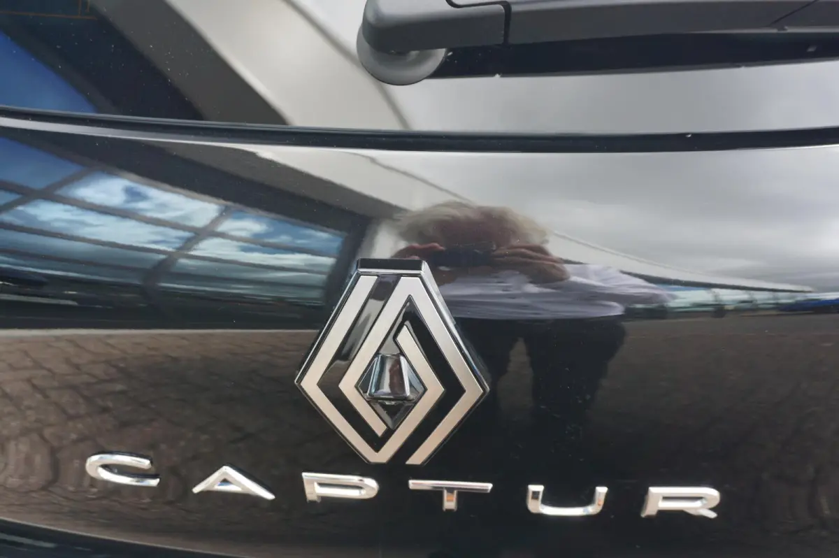 1.8 E-Tech full hybrid 160 techno