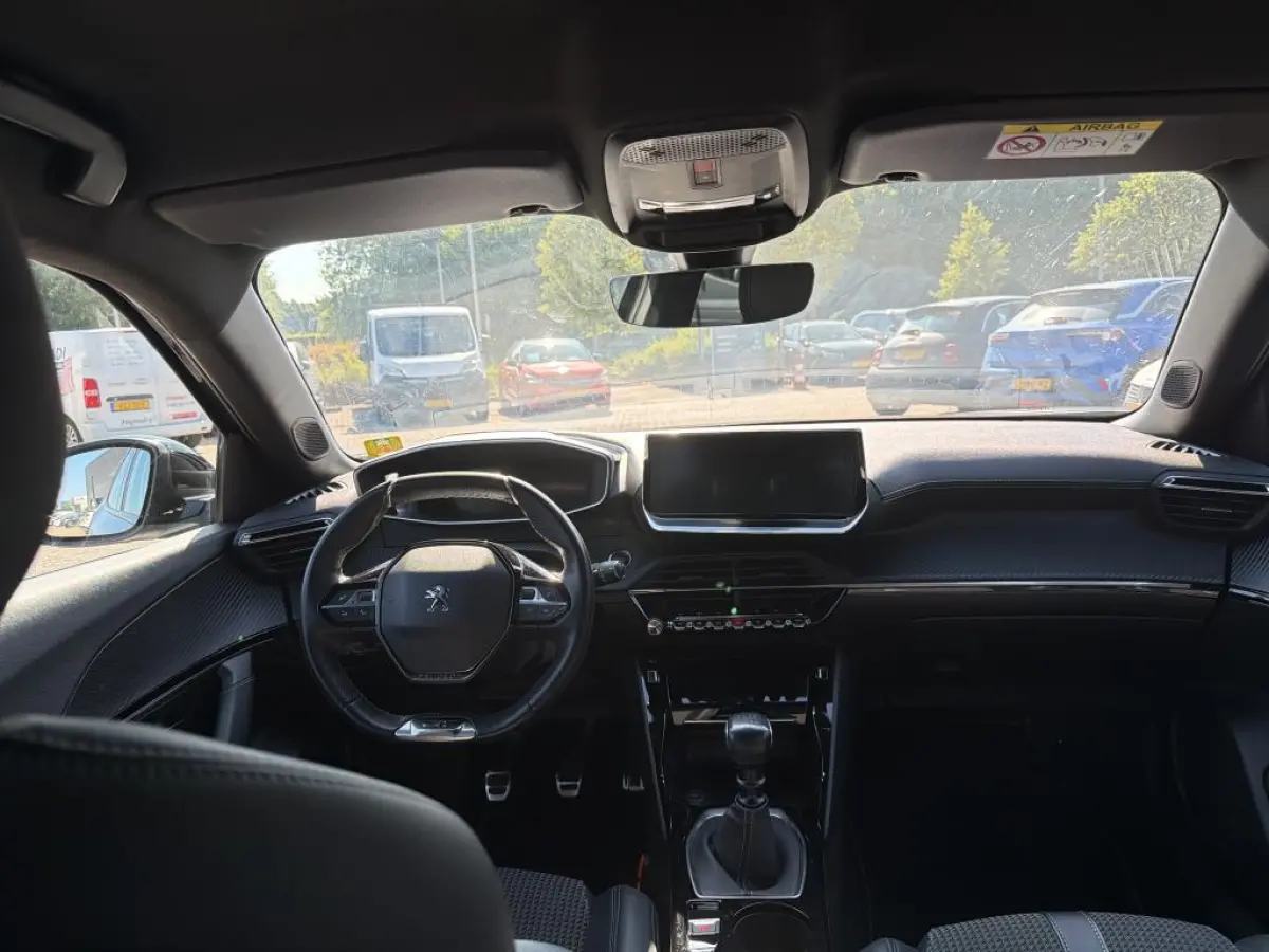 1.2 PureTech GT | Navigatie | Camera | Apple carplay | Full LED | NL auto | Parkeersensoren |