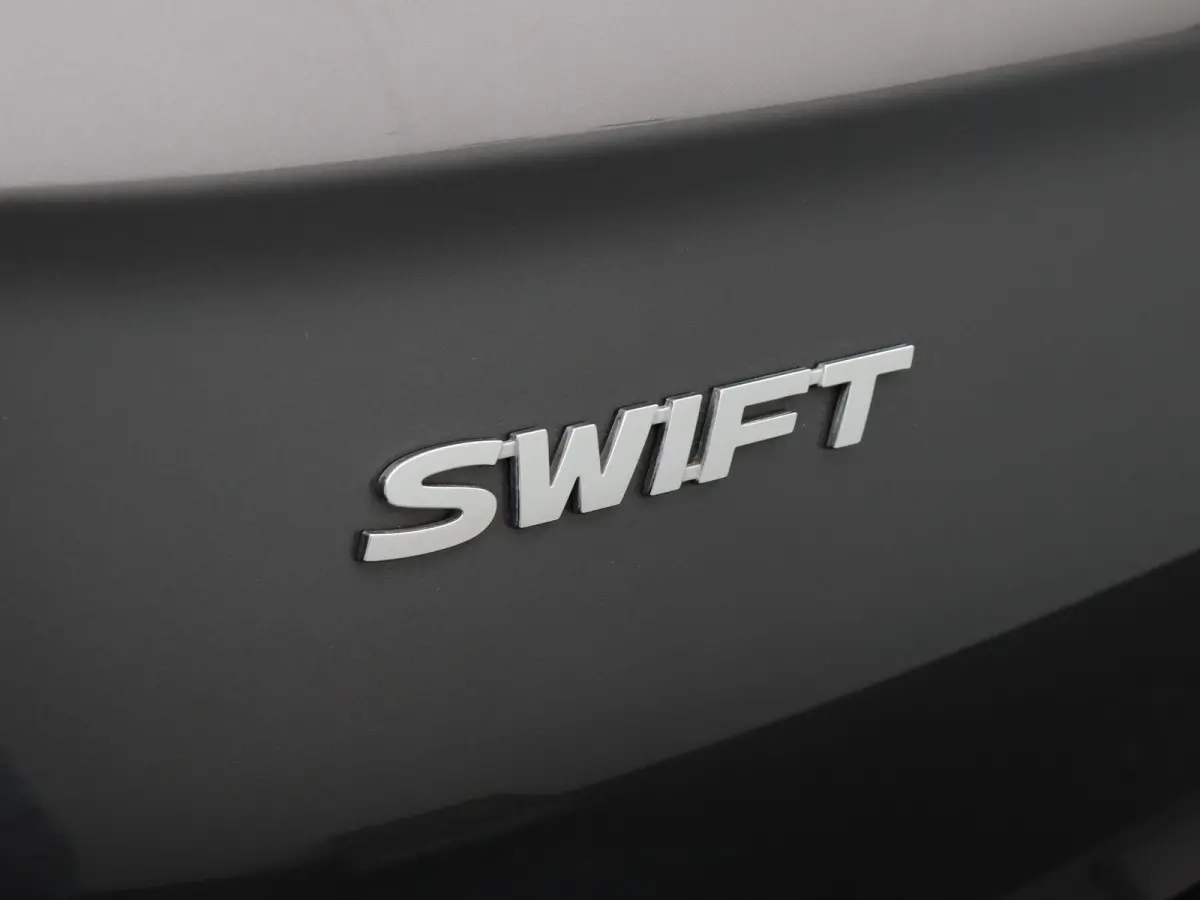 1.2 Comfort Smart Hybrid | Achteruitrijcamera | Stoelverwarming | Adaptieve cruise control | Navigatie |