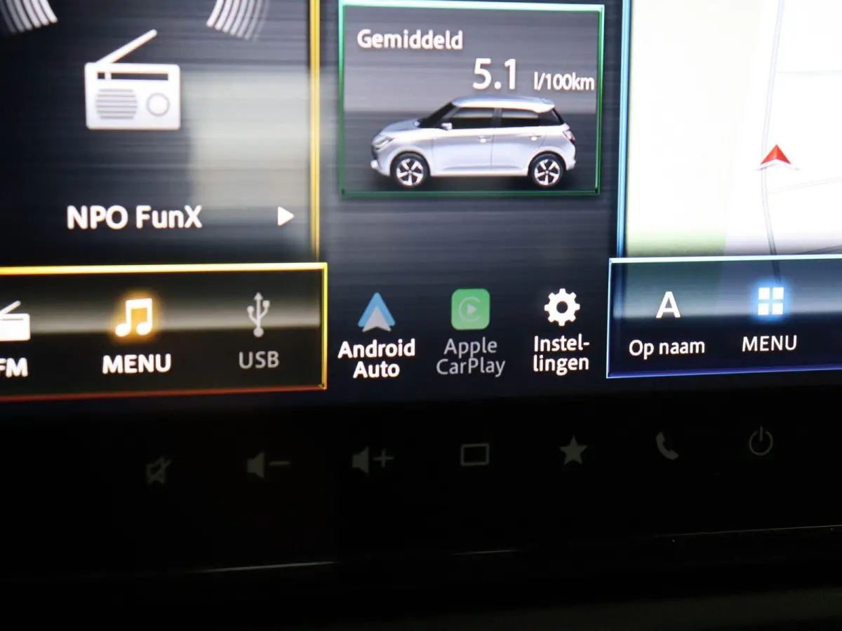 1.2 Comfort Smart Hybrid | Achteruitrijcamera | Stoelverwarming | Adaptieve cruise control | Navigatie |