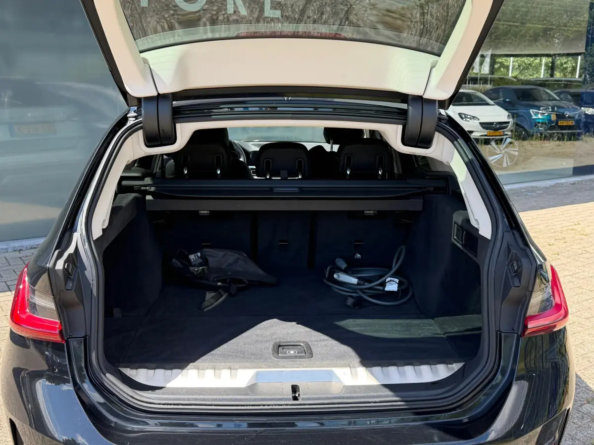 320e Business Edition Plus 1E EIGENAAR
