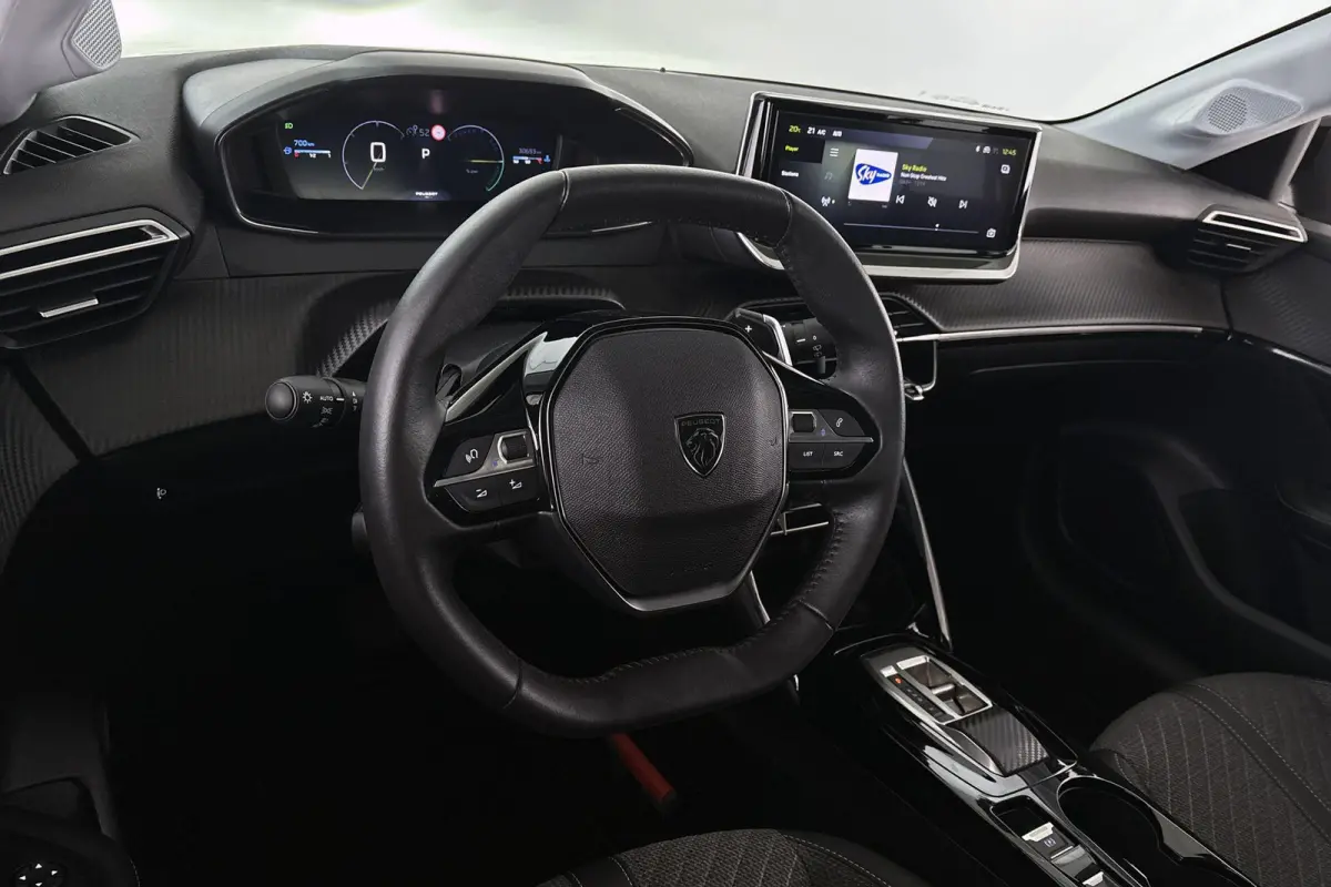 1.2 Hybrid 110 e-DCS6 Allure Carplay Cruise control Climate control