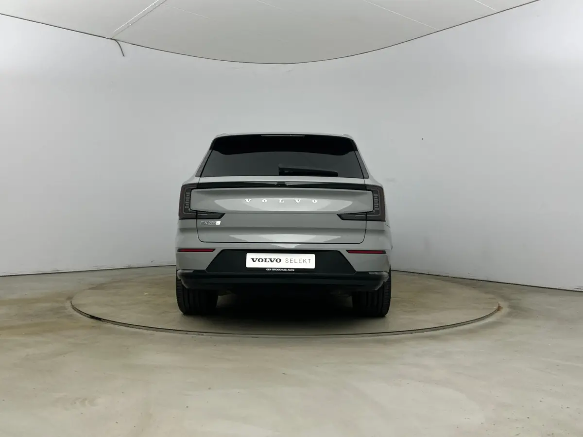 Twin Motor Performance Ultra 111kWh | NEW Core Computer | 22" | Luchtvering | Bowers & Wilkins | Pilot Assist Pack | Climate Pack | Getint glas | Massage stoelen | Head-up | Bose Audio | Mat