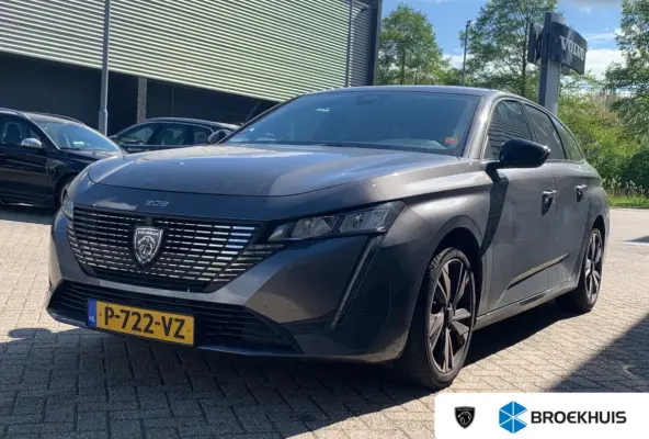 1.2 PureTech Allure Camera | Adaptieve Cruise | Parkeersensoren | 17" Lichtmetaal | Navigatie | Leder/Stof | Achteruitrijcamera | Apple Carplay/Android Auto|telefoonintegratie premium | Crui