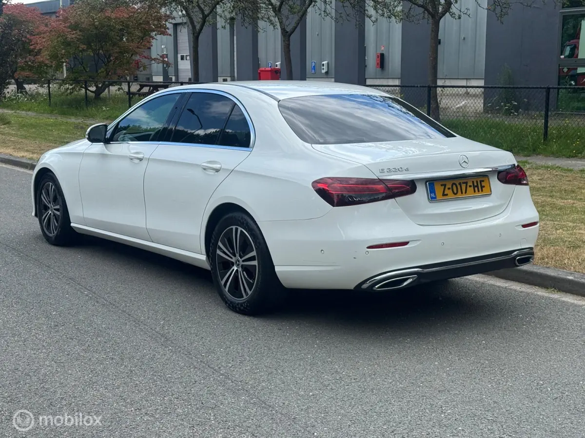 220d Hybride Luxury Line Sfeer verlichting Klima