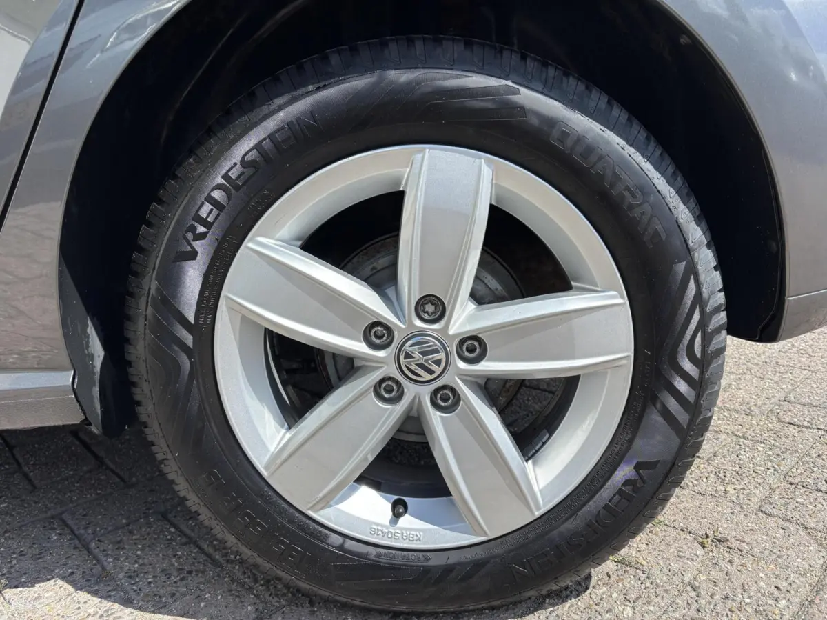 1.0 Comfortline/AIRCO/BLUETH/LM.VELG/APK