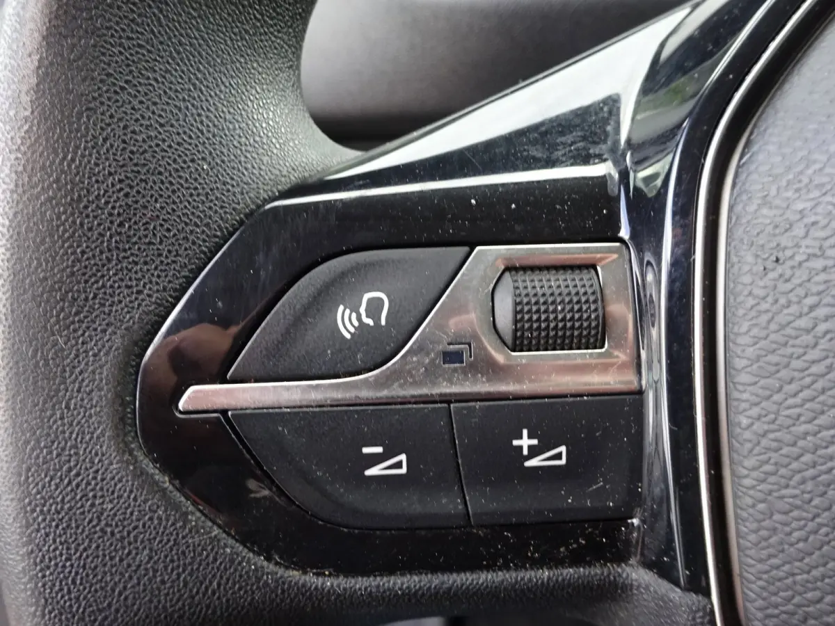 1.2 PureTech Pro BENZINE AIRCO NAVI CRUISE CONTROL PDC SCHUIFDEUR