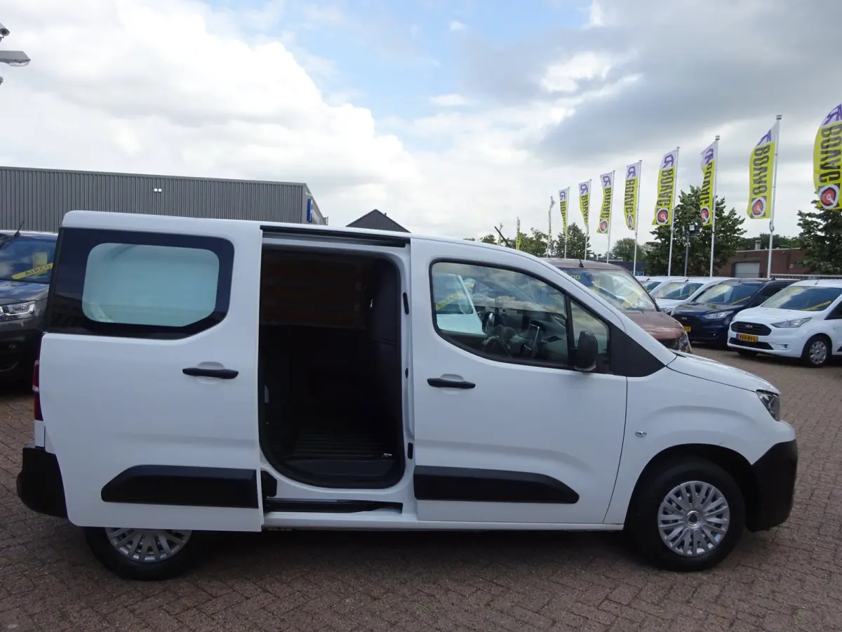 1.2 PureTech Pro BENZINE AIRCO NAVI CRUISE CONTROL PDC SCHUIFDEUR