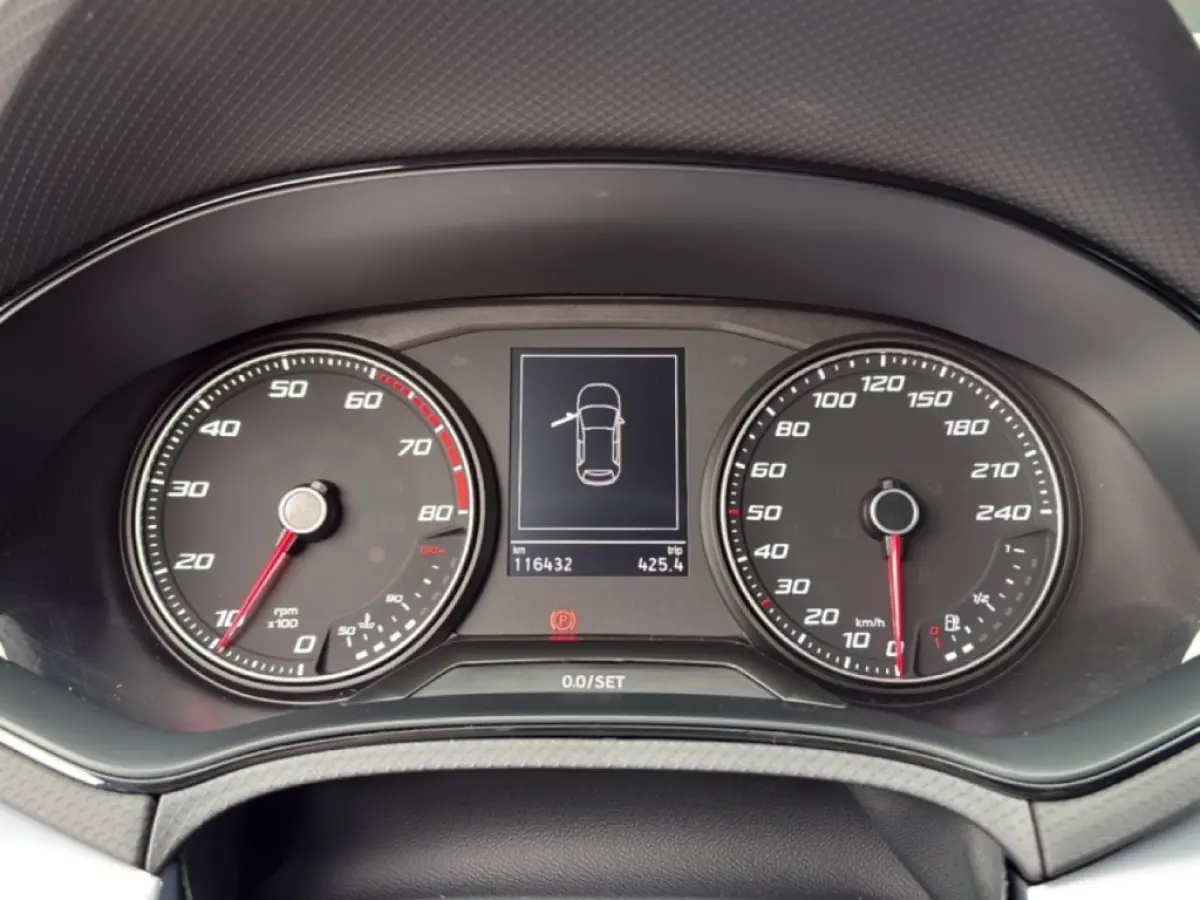 1.0 TSI FR CRUISE/PDC/LED/CLIMA/CARPLAY/DAB