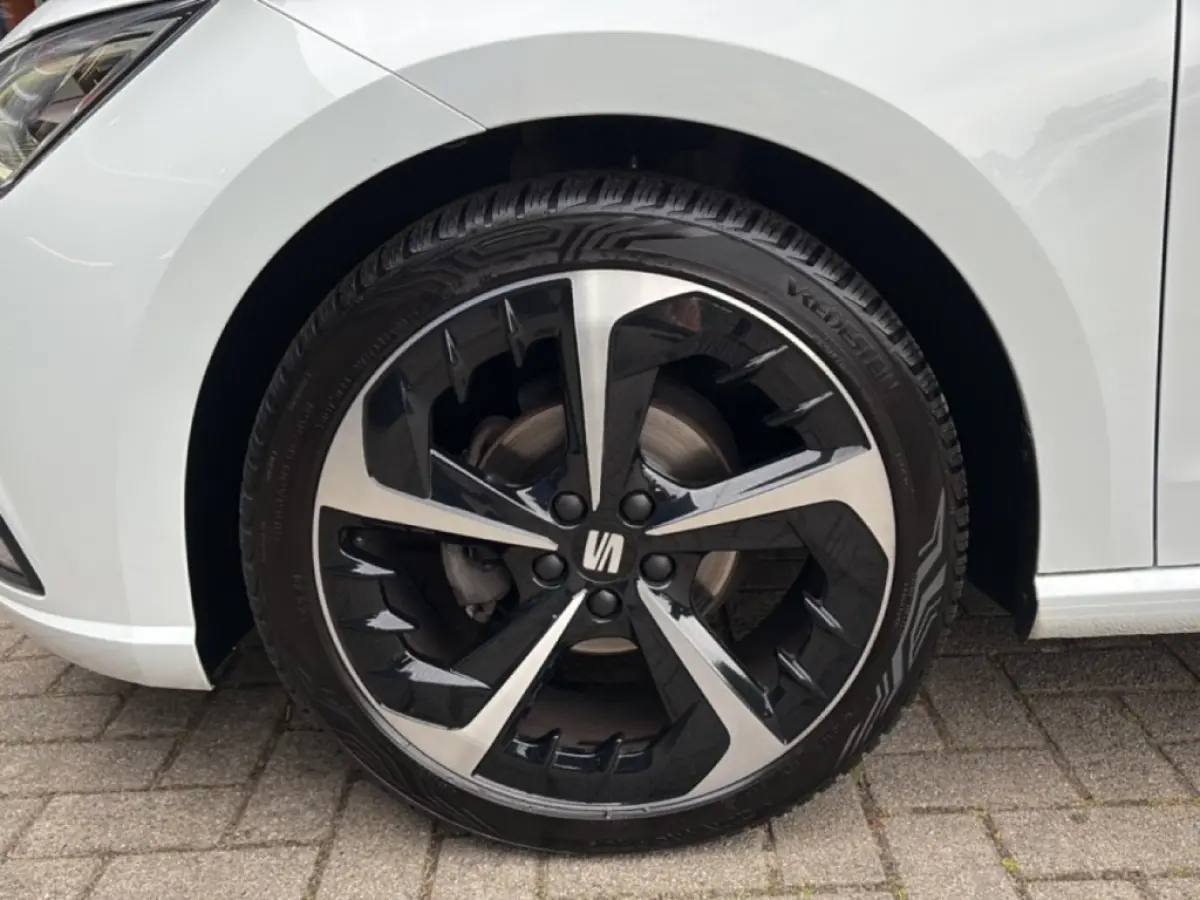 1.0 TSI FR CRUISE/PDC/LED/CLIMA/CARPLAY/DAB