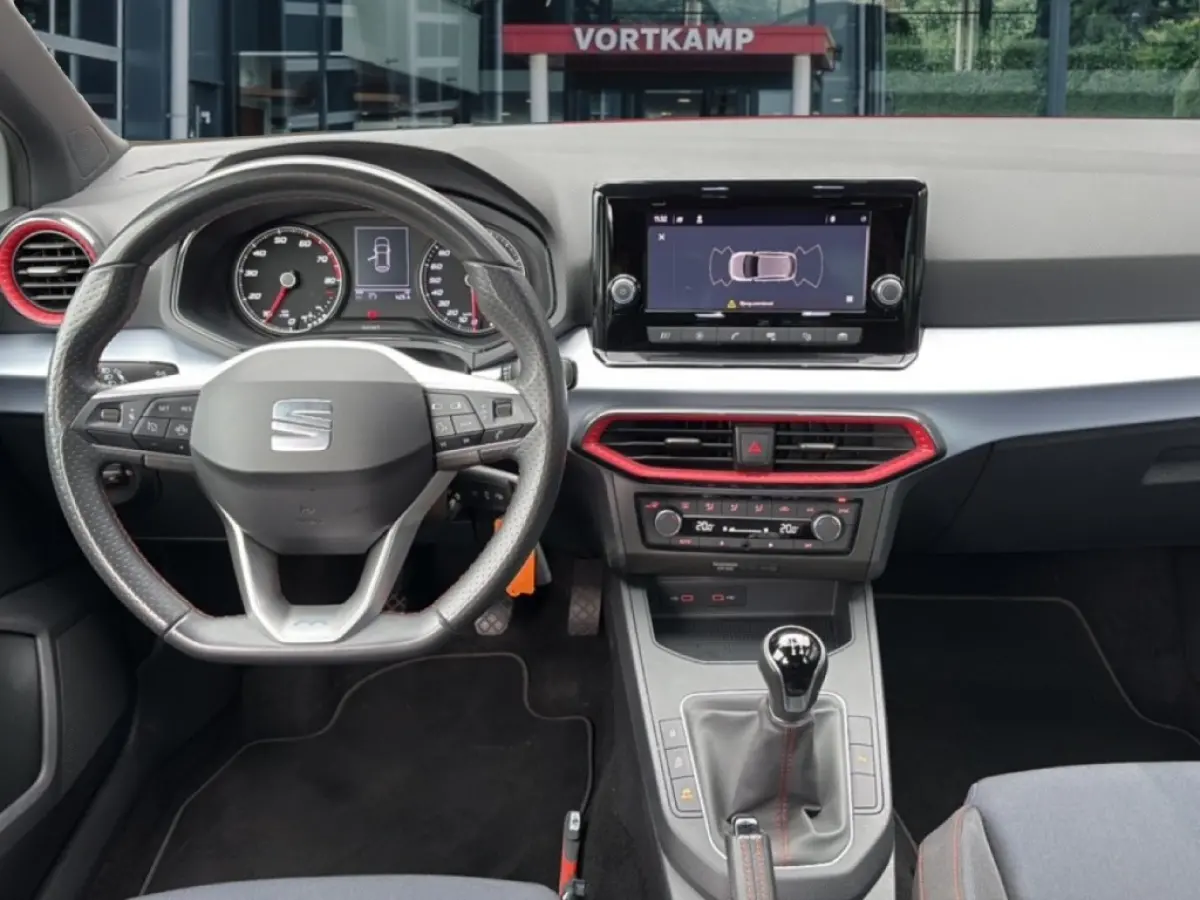 1.0 TSI FR CRUISE/PDC/LED/CLIMA/CARPLAY/DAB