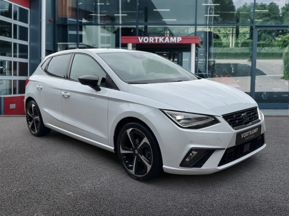 1.0 TSI FR CRUISE/PDC/LED/CLIMA/CARPLAY/DAB