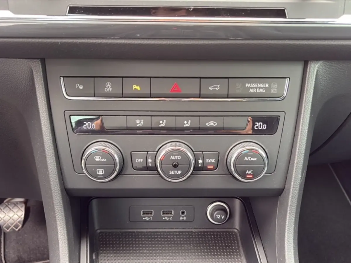 1.0 TSI STYLE ELEK-KLEP/PDC/CLIMA/CARPLAY/NAVI