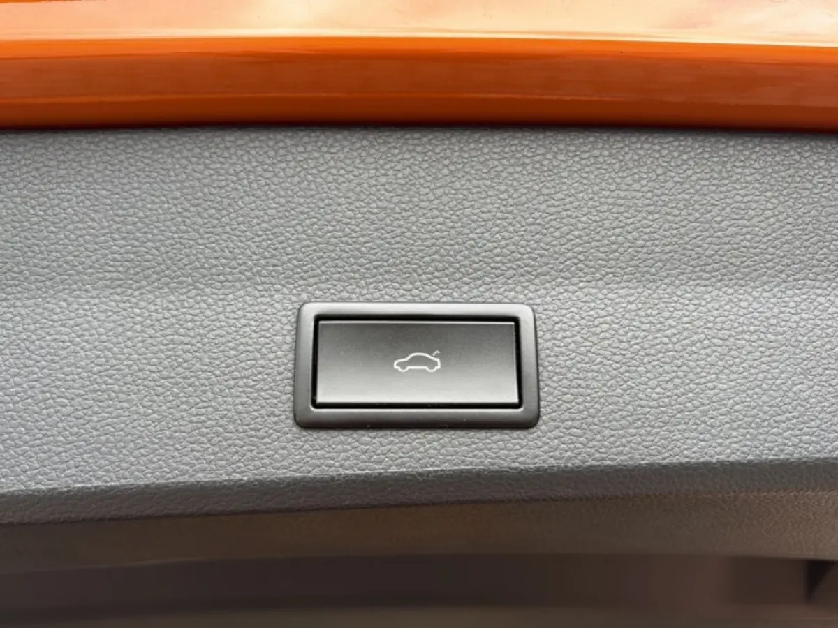 1.0 TSI STYLE ELEK-KLEP/PDC/CLIMA/CARPLAY/NAVI