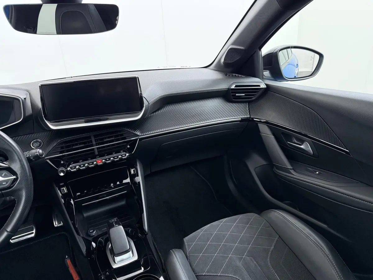 GT Pack 50 kWh 136pk | Accu 91% | Navigatie | Camera achter | Panorama dak | Alcantara bekleding | Cruise control adaptief | Lichtmetalen velgen  | Stoelverwarming | Apple Carplay en Android