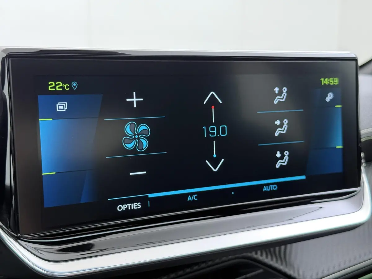 GT Pack 50 kWh 136pk | Accu 91% | Navigatie | Camera achter | Panorama dak | Alcantara bekleding | Cruise control adaptief | Lichtmetalen velgen  | Stoelverwarming | Apple Carplay en Android
