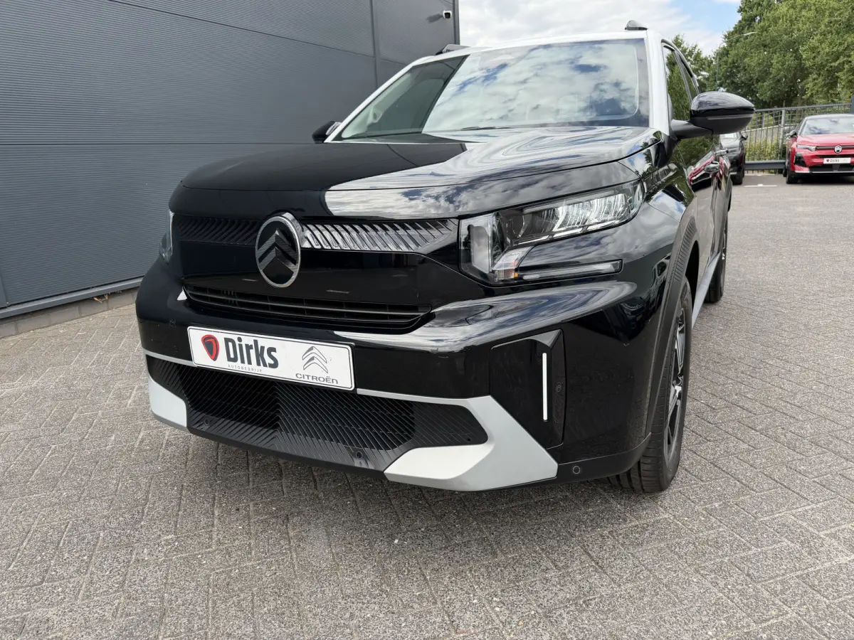 145pk Hybrid Max (Camera - Parkeersensoren V+A - LED - Automatische Airco - Navigatie - Apple Carplay - 17")